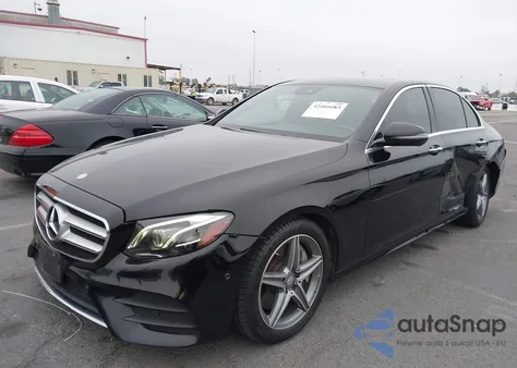 2017 Mercedes-Benz E 300 z USA, uszkodzony, nr VIN WDDZF4JB8HA221645